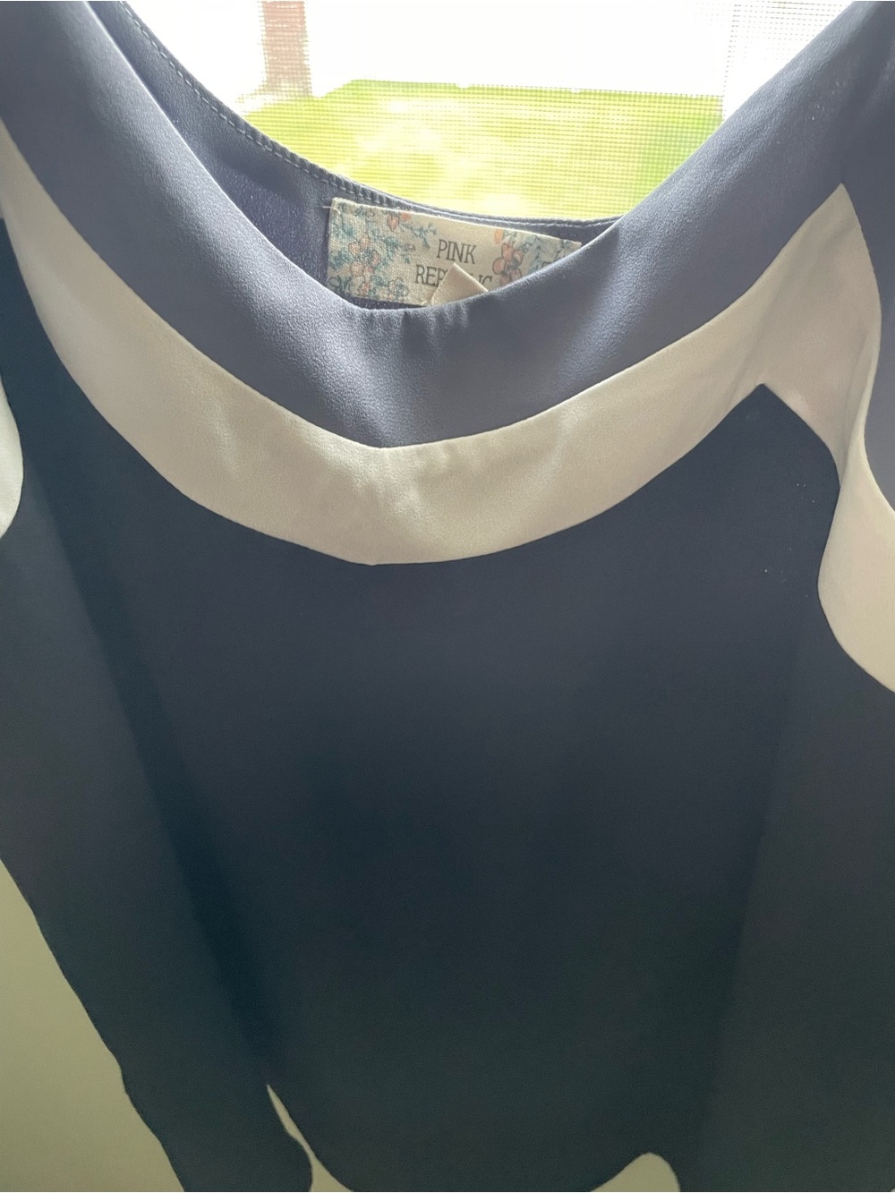 Set of three tank tops - Picture 3 of 7